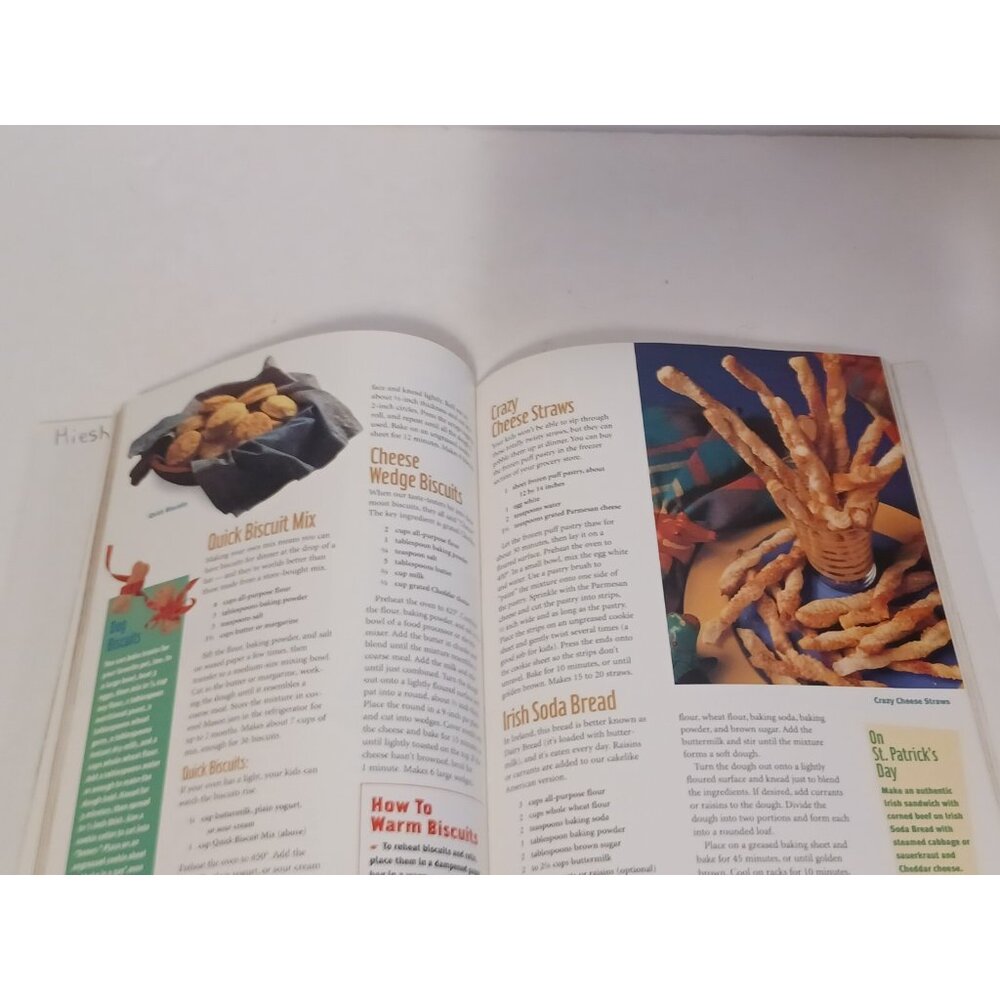 Disneys Family Cookbook: Irresistible Recipes for You and Your Kids by Deanna F - Picture 7 of 8